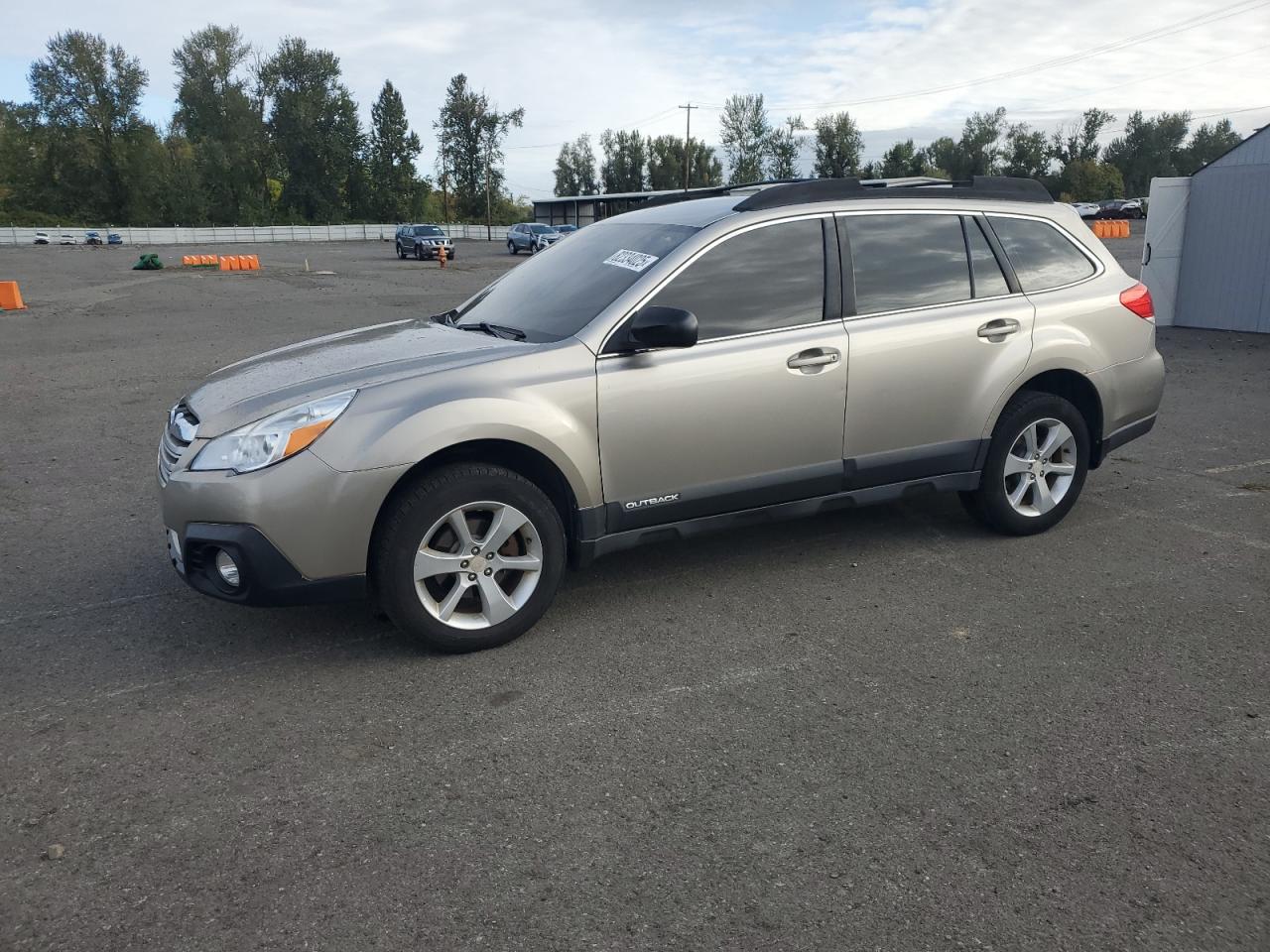 SUBARU OUTBACK 2. 2014