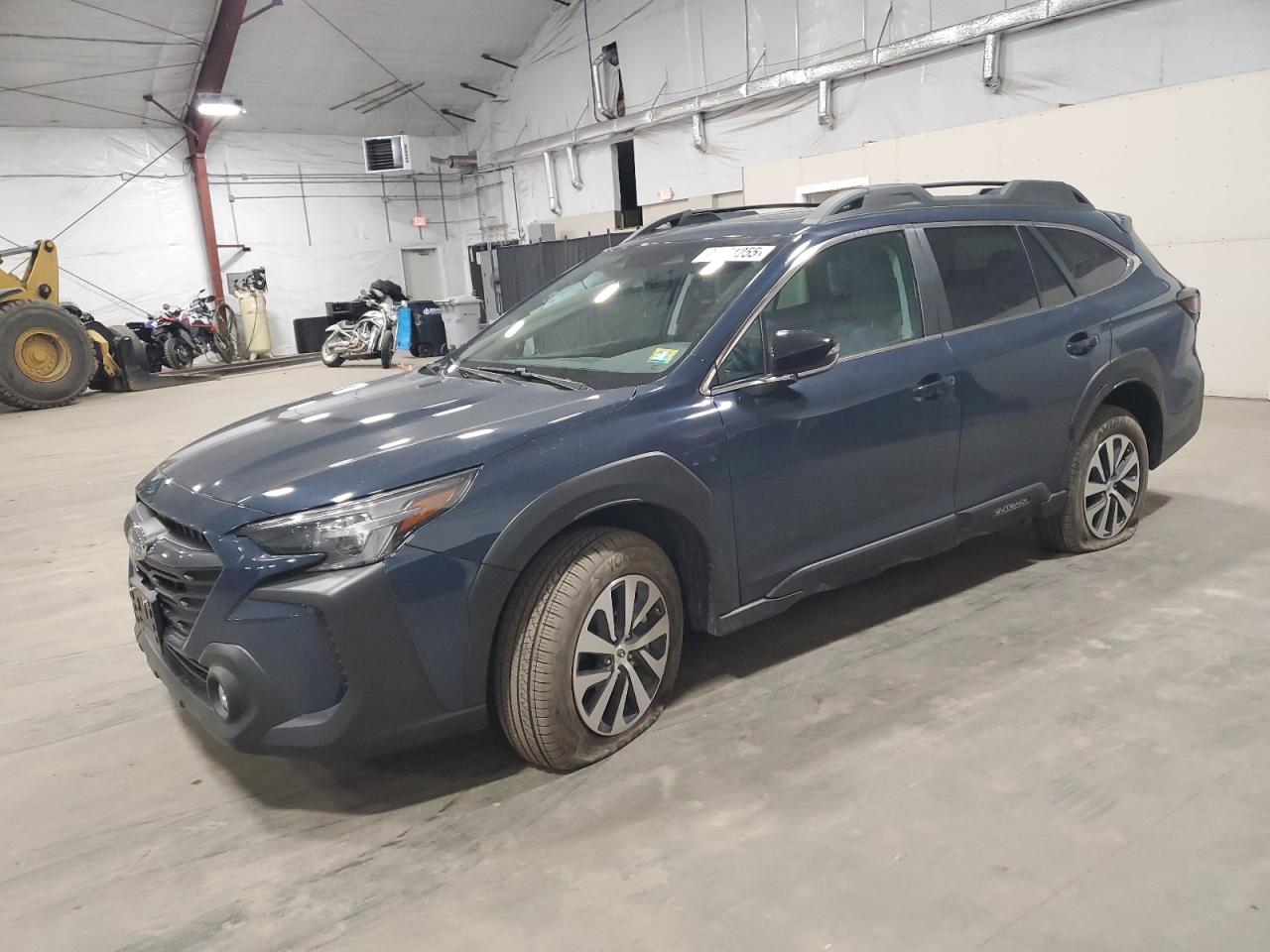 SUBARU OUTBACK 2025