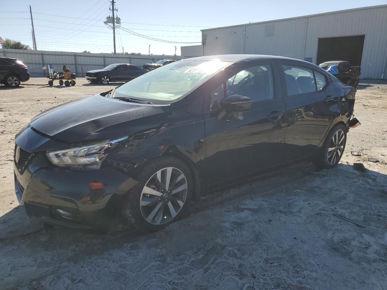NISSAN VERSA 2021