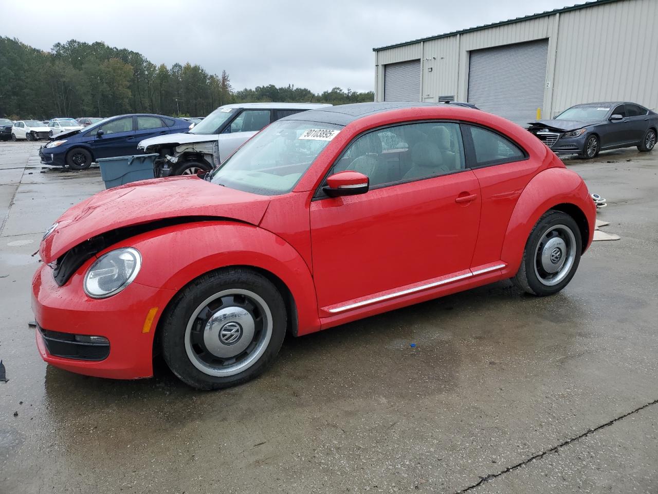 VOLKSWAGEN BEETLE 2013