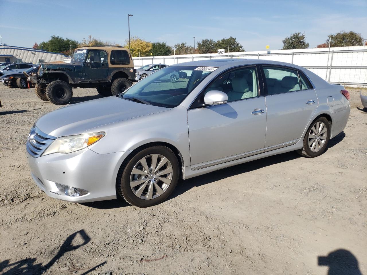 TOYOTA AVALON BAS 2011
