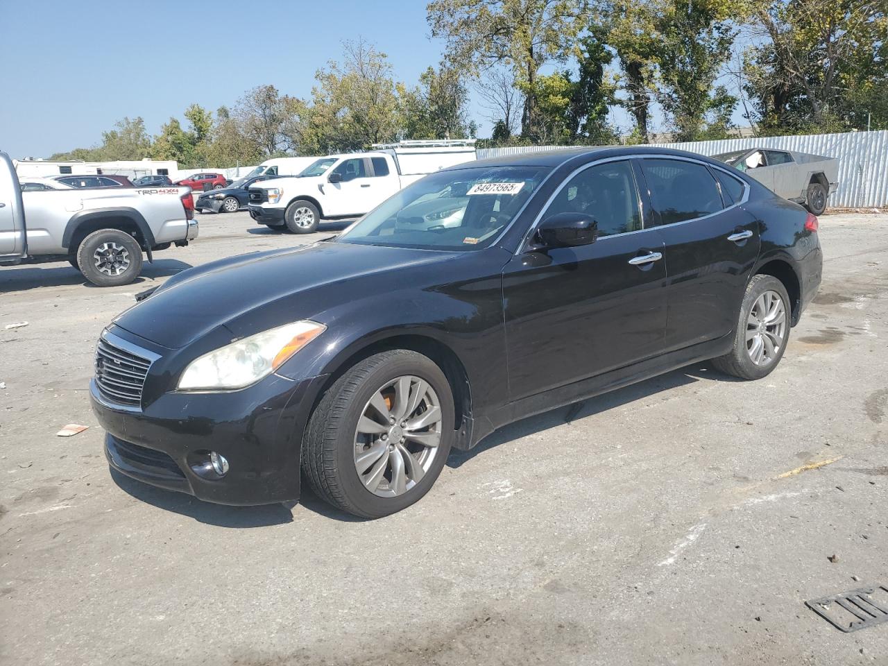 INFINITI M37 2012