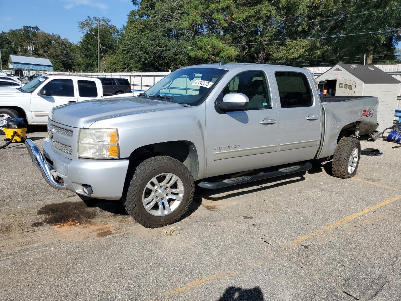 CHEVROLET SILVERADO 2011