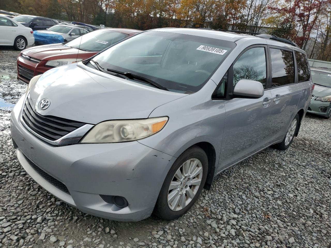 TOYOTA SIENNA 2013