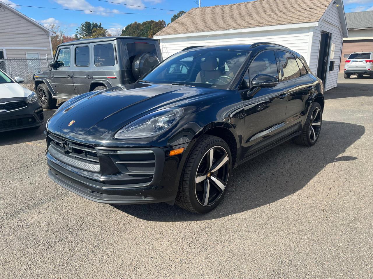 PORSCHE MACAN 2022
