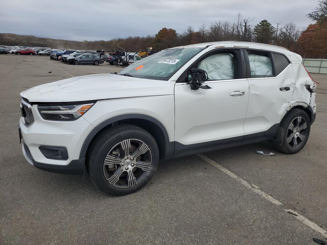 VOLVO XC40 T5 IN 2021