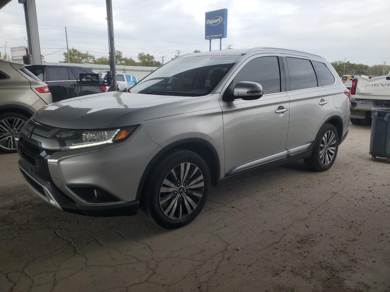 MITSUBISHI OUTLANDER 2019