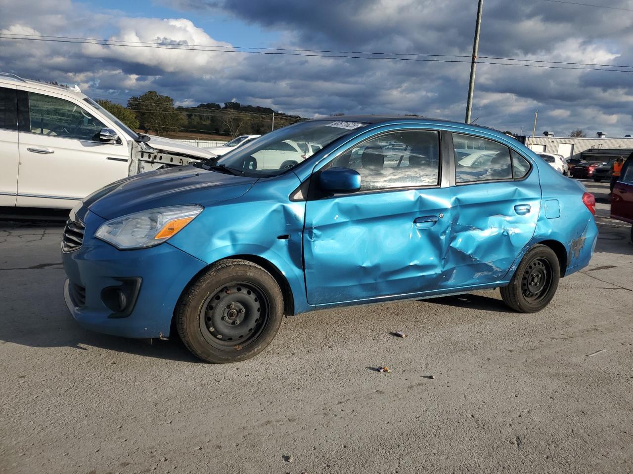 MITSUBISHI MIRAGE G4 2017