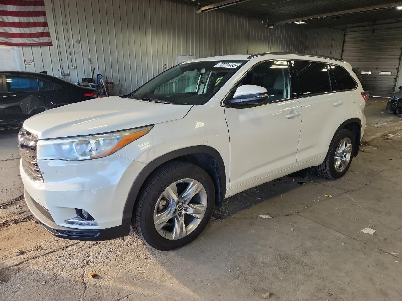TOYOTA HIGHLANDER 2016