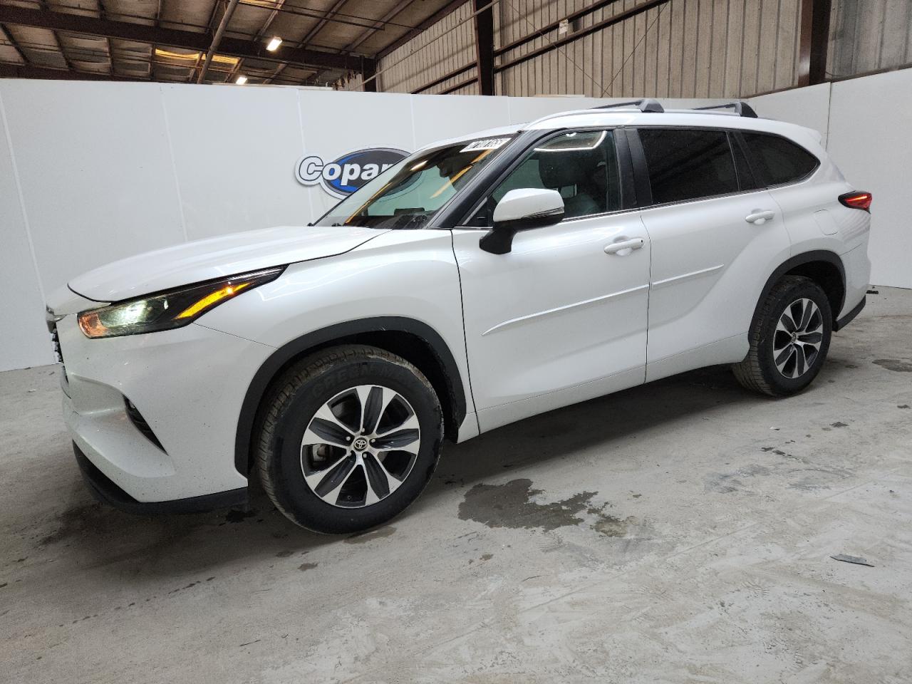 TOYOTA HIGHLANDER 2023