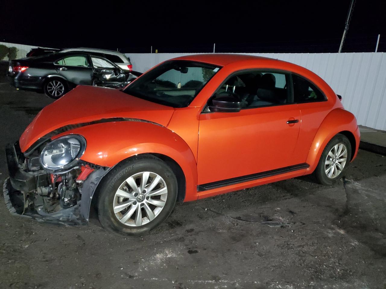 VOLKSWAGEN BEETLE 1.8 2017