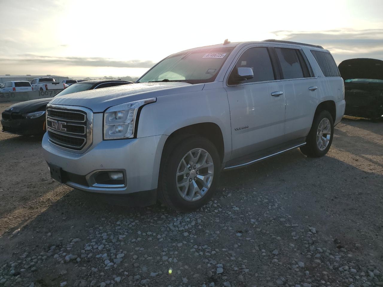 GMC YUKON SLE 2015