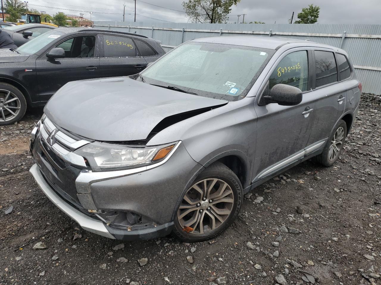 MITSUBISHI OUTLANDER 2018