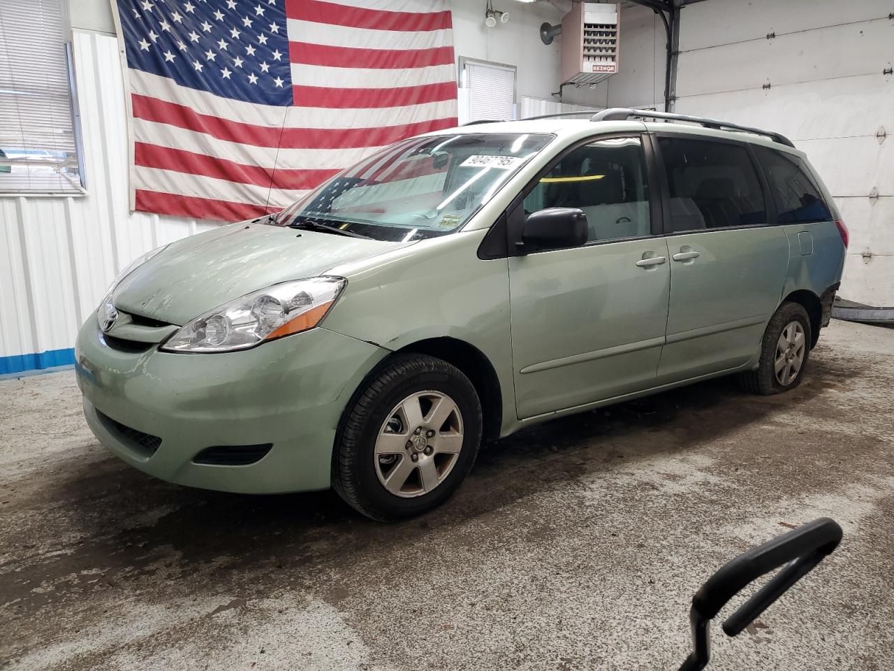 TOYOTA SIENNA CE 2007