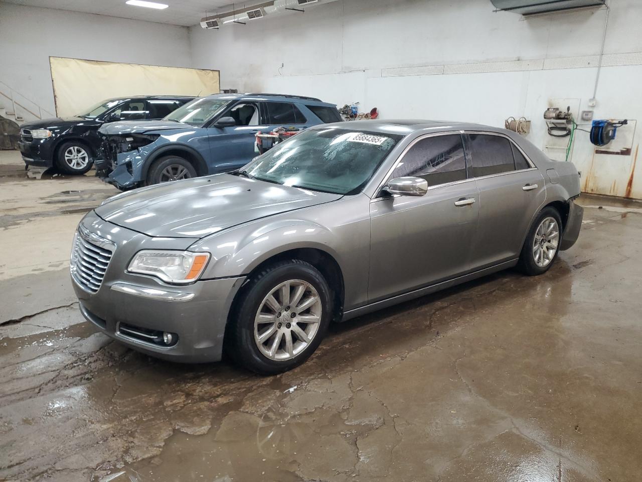 CHRYSLER 300 2011