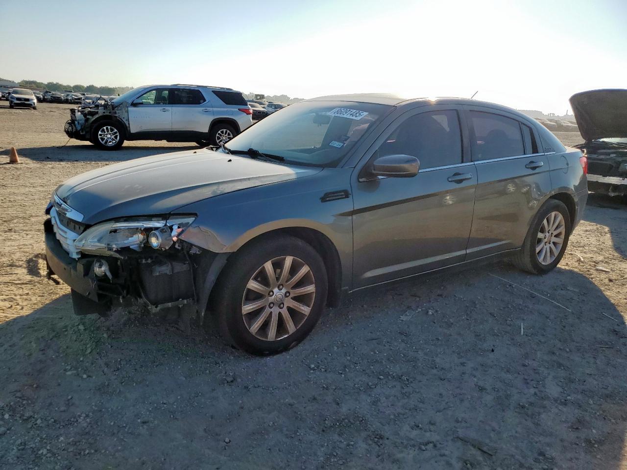 CHRYSLER 200 2012