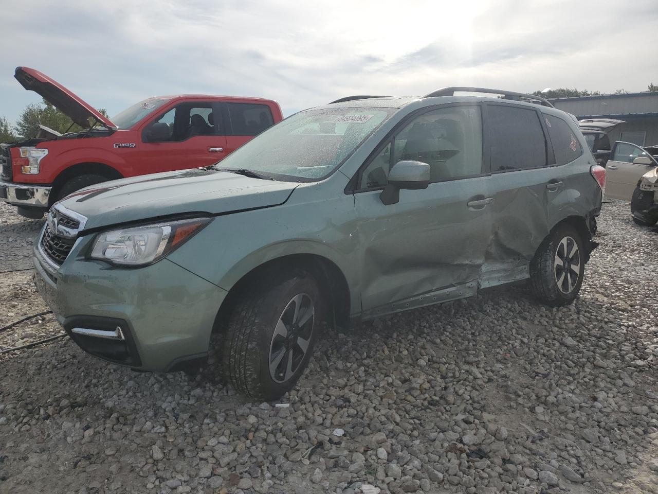 SUBARU FORESTER 2018