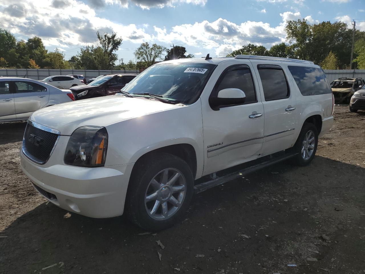 GMC YUKON XL 2011