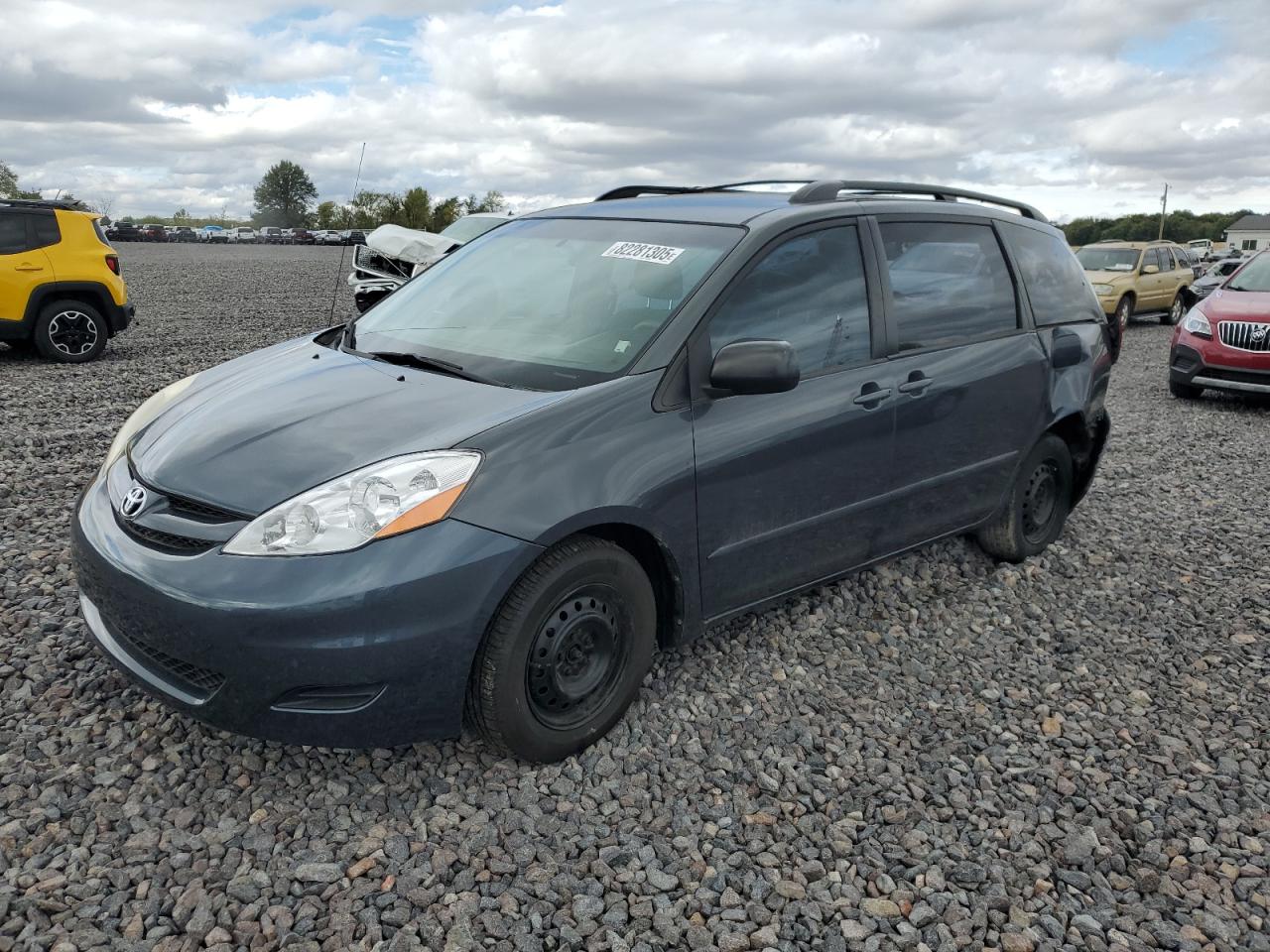 TOYOTA SIENNA CE 2007