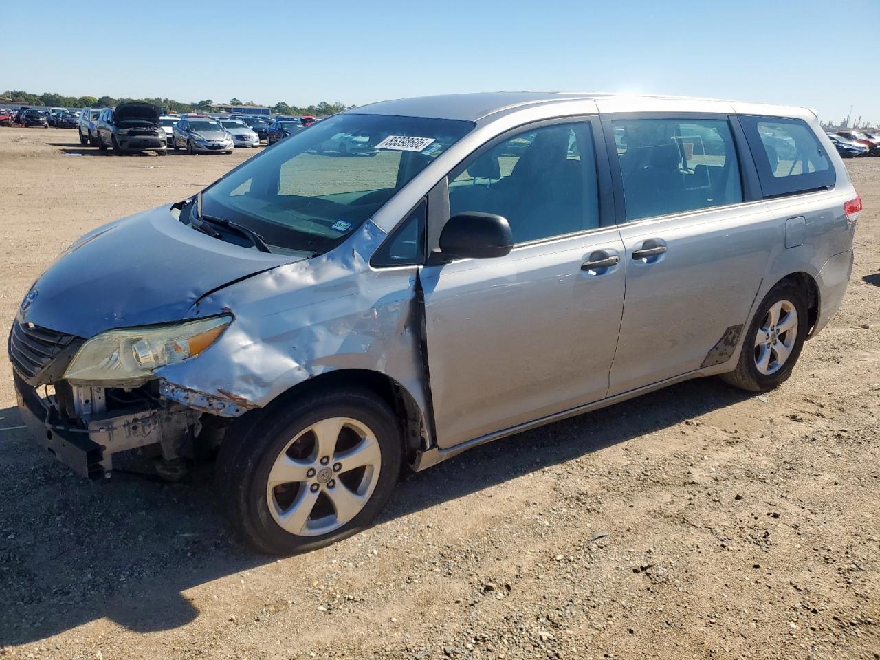 TOYOTA SIENNA 2013