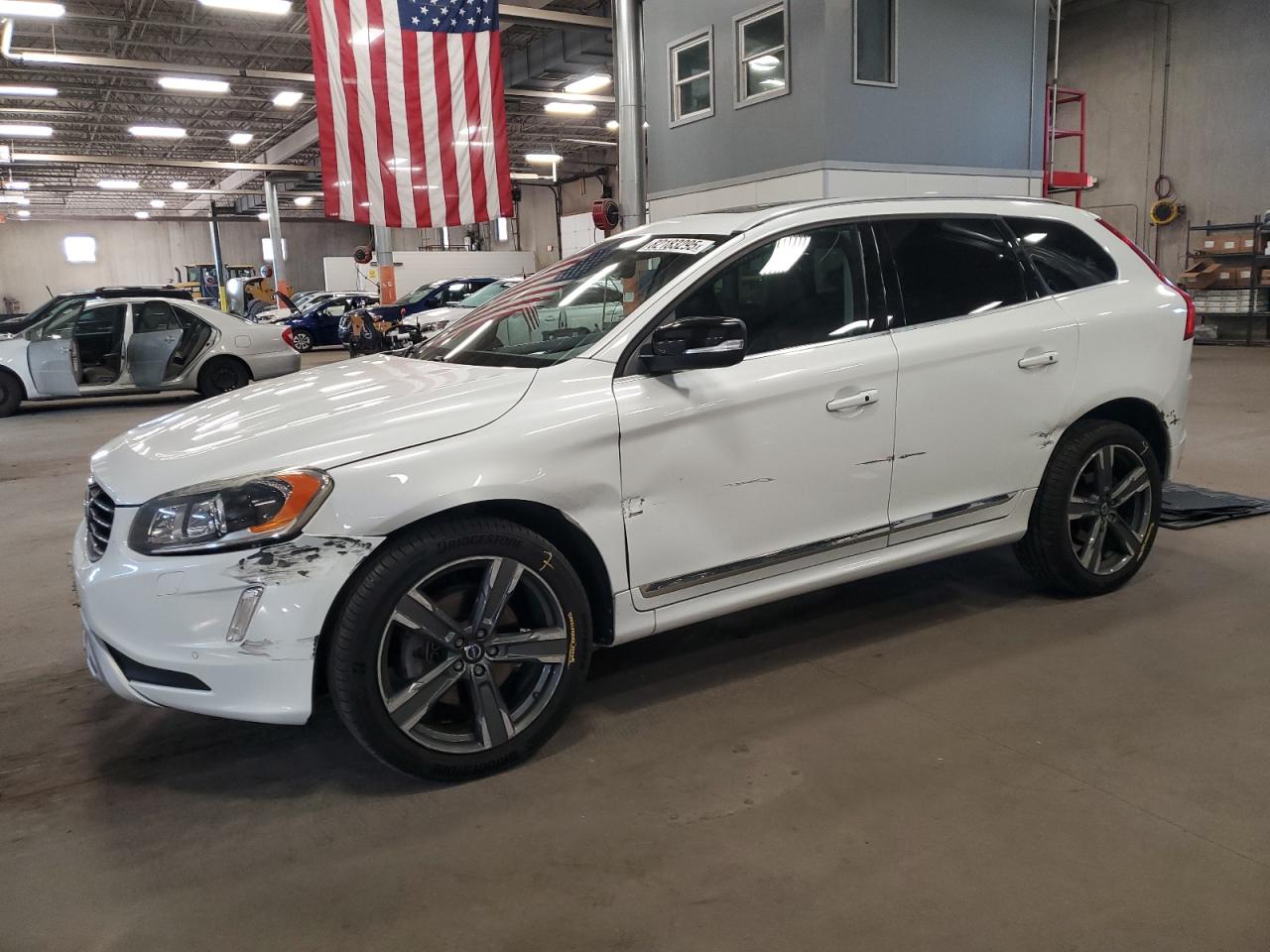 VOLVO XC60 T6 DYNAMIC 2017
