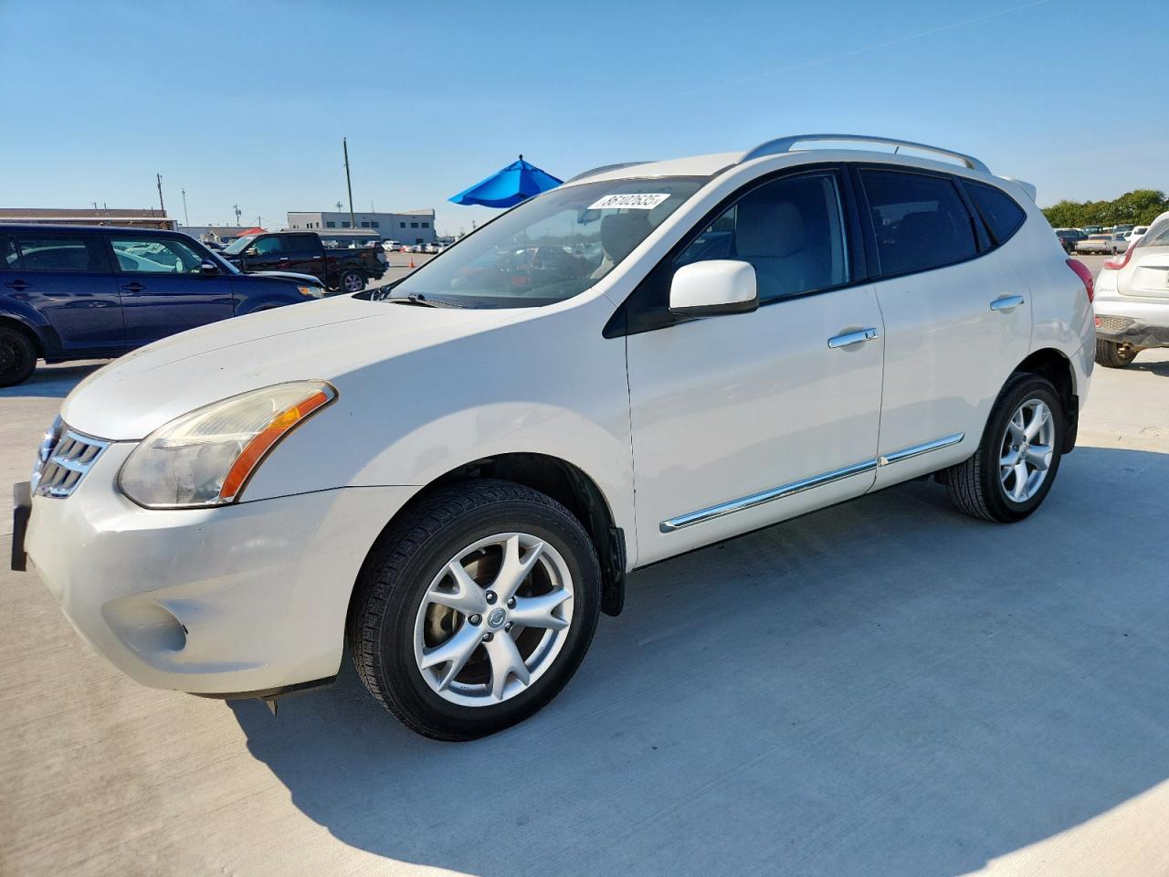 NISSAN ROGUE SV 2011