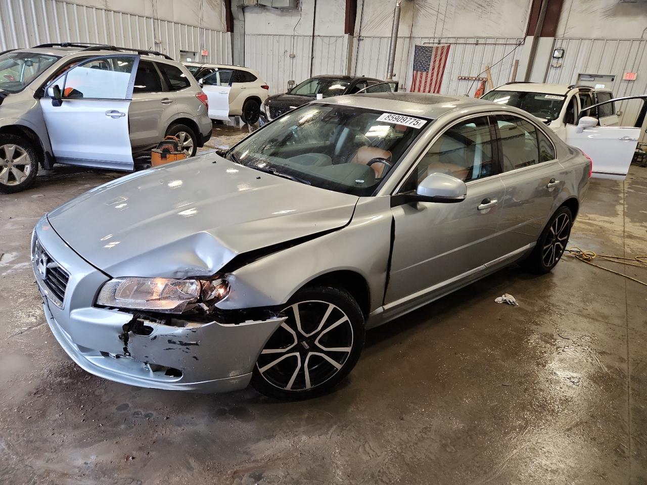 VOLVO S80 T6 2012