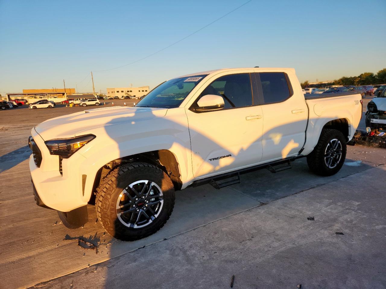 TOYOTA TACOMA 4X4 2025