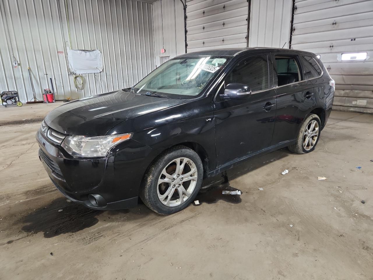 MITSUBISHI OUTLANDER 2014