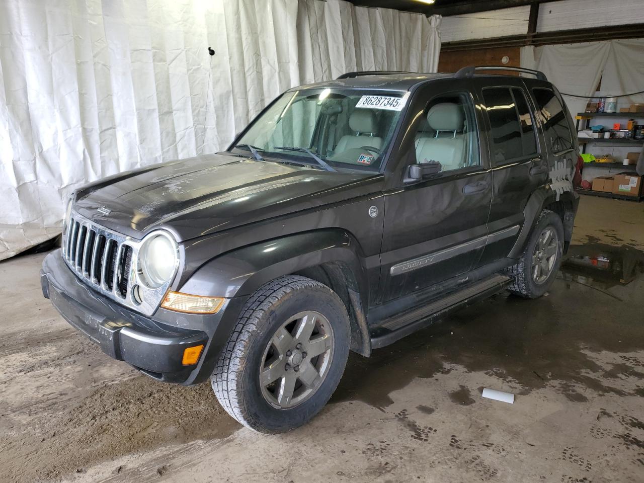 JEEP LIBERTY LI 2005