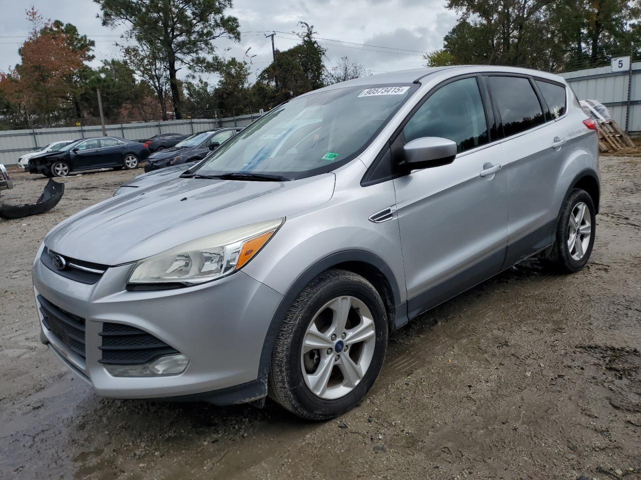 FORD ESCAPE SE 2015