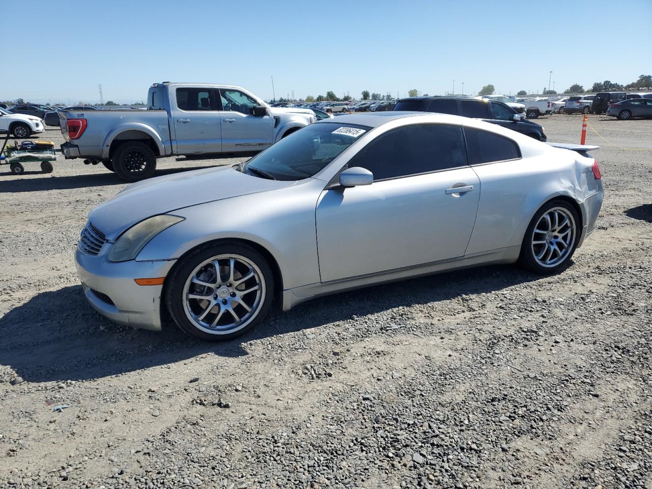 INFINITI G35 2005
