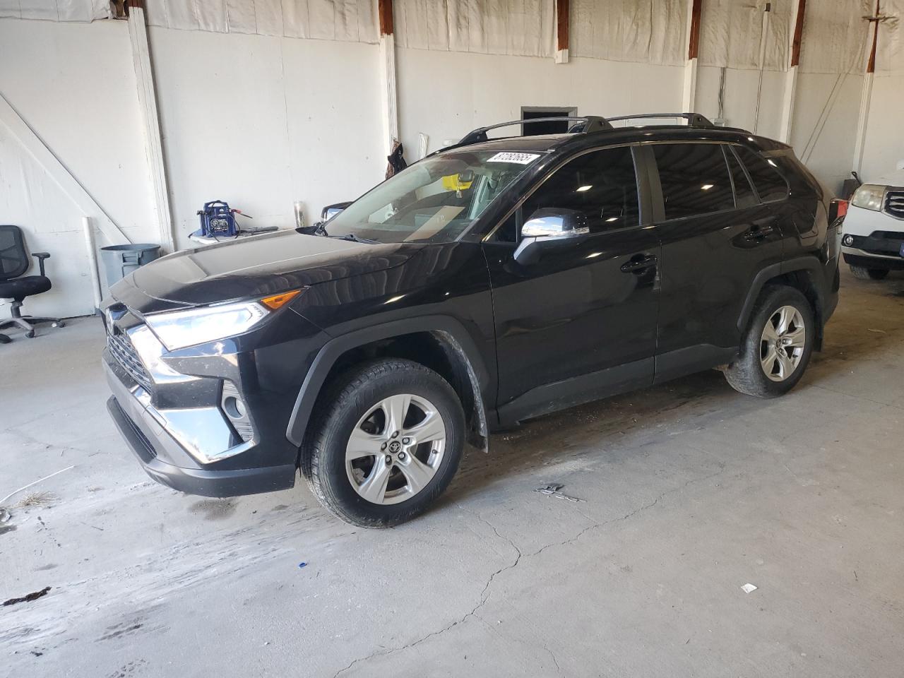 TOYOTA RAV4 XLE 2019