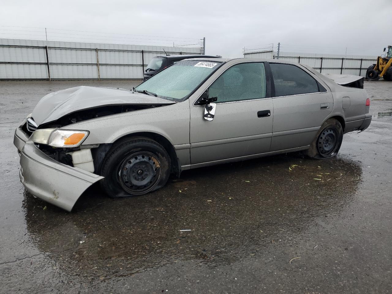 TOYOTA CAMRY LE 2001