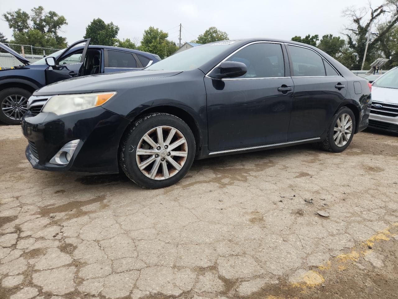 TOYOTA CAMRY SE 2012