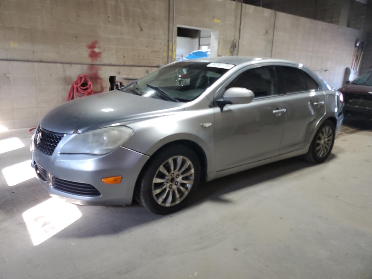 SUZUKI KIZASHI SE 2010
