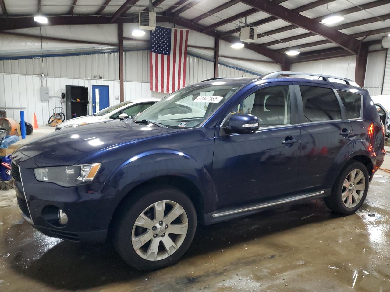 MITSUBISHI OUTLANDER 2013