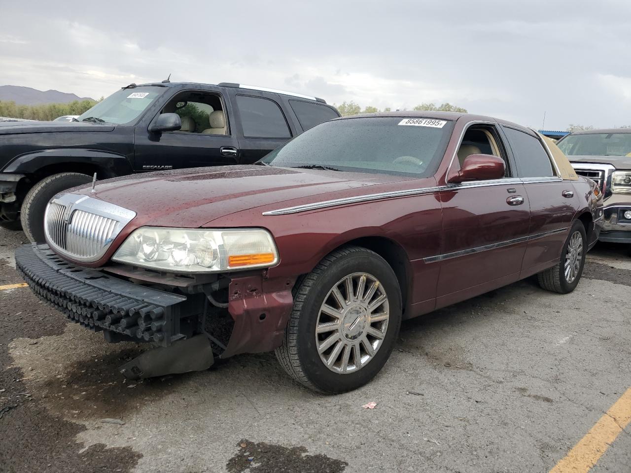 LINCOLN TOWN CAR EXECUTIVE 2003