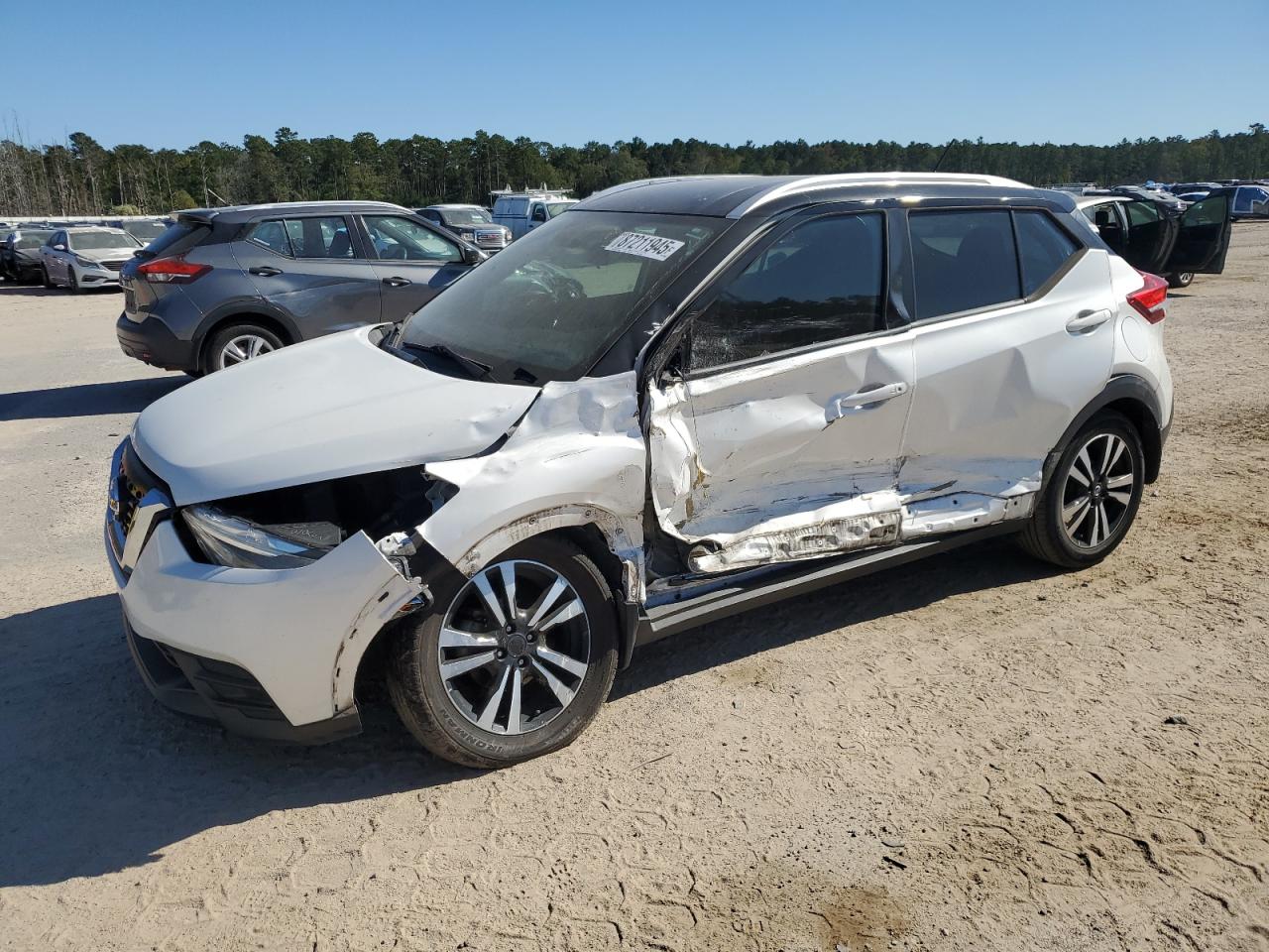 NISSAN KICKS 2019