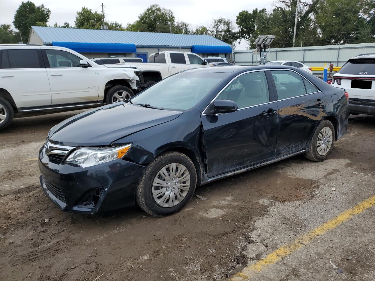 TOYOTA CAMRY L 2014