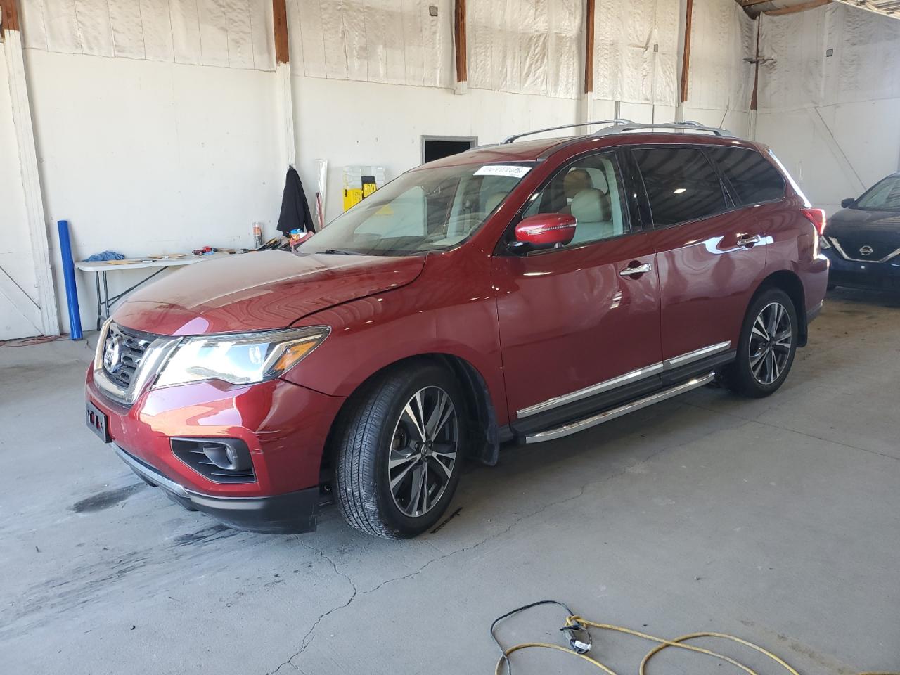 NISSAN PATHFINDER 2019