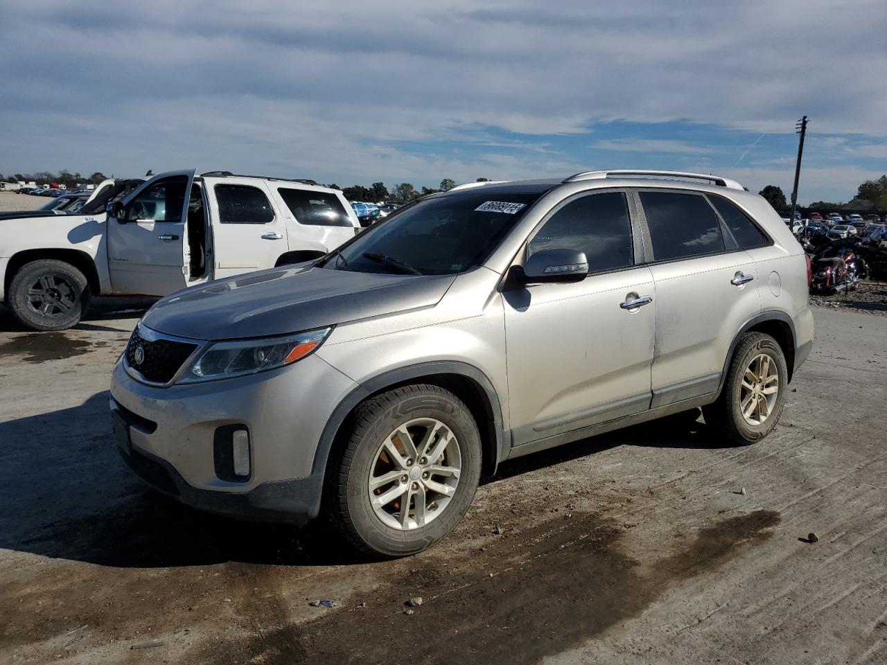 KIA SORENTO LX 2015