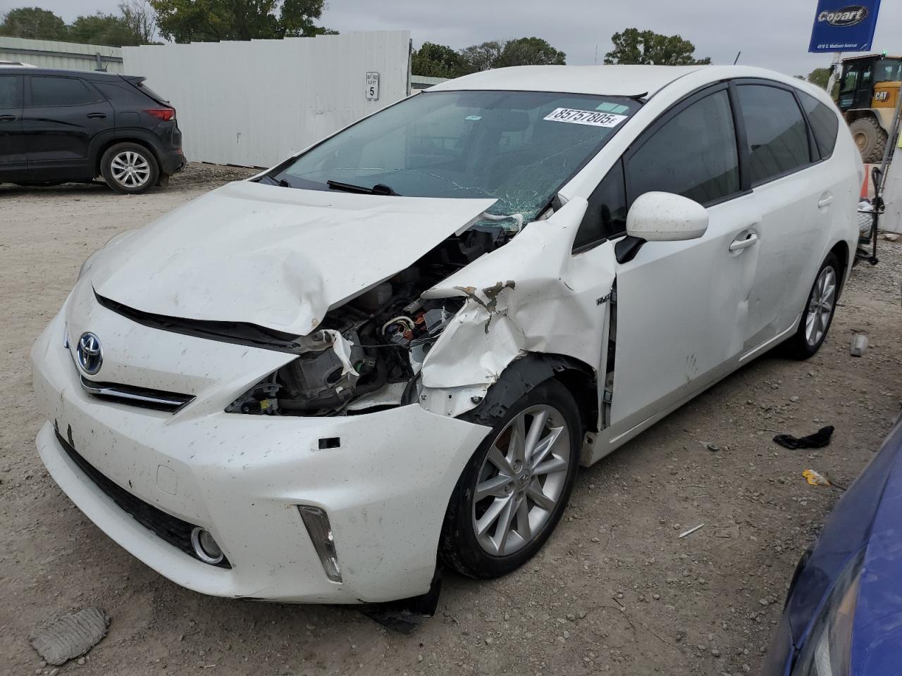 TOYOTA PRIUS V 2013