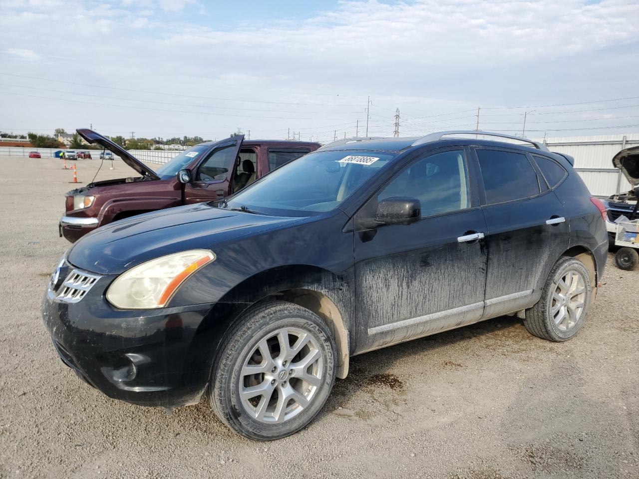 NISSAN ROGUE S 2012