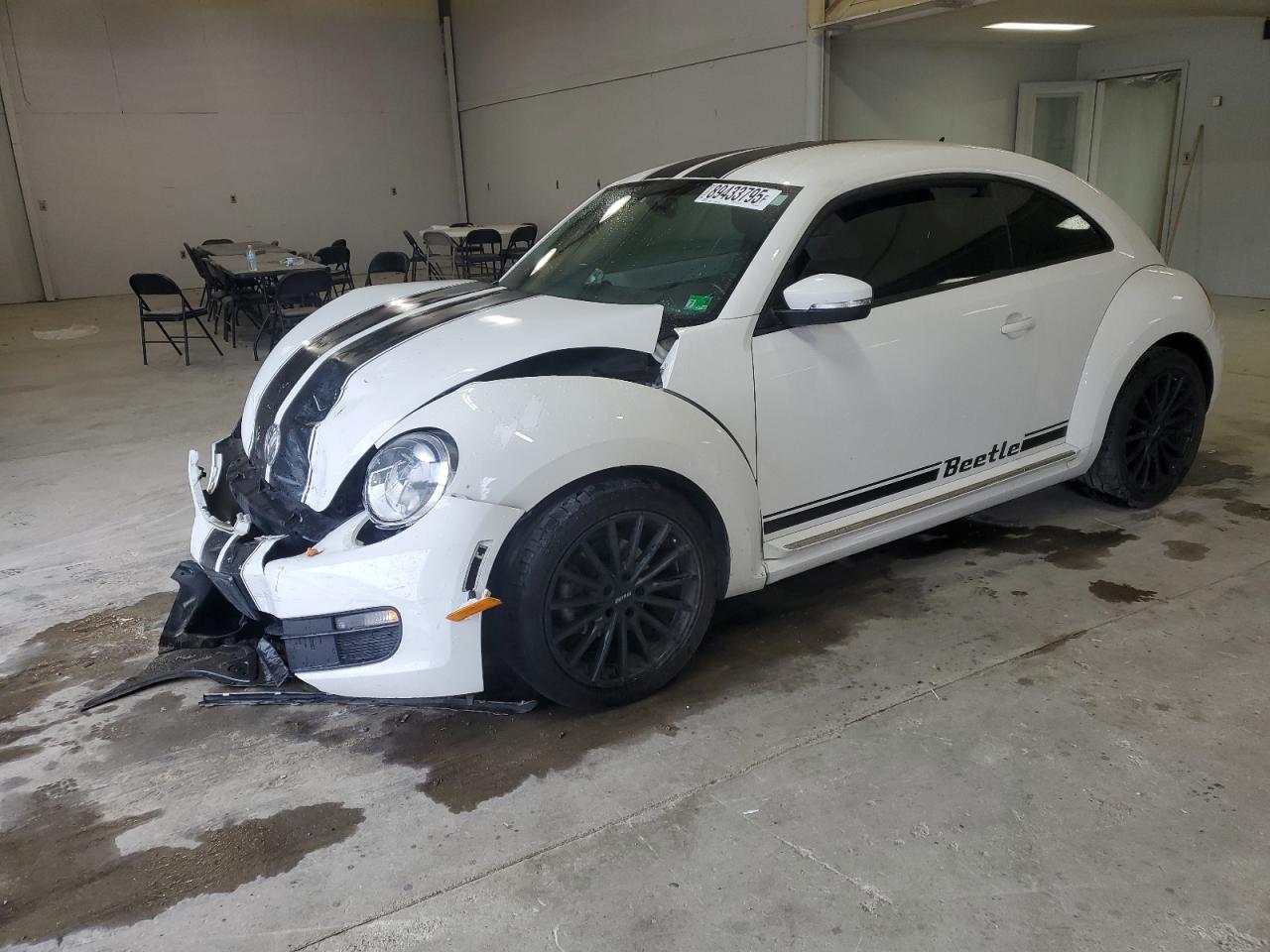 VOLKSWAGEN BEETLE 2013