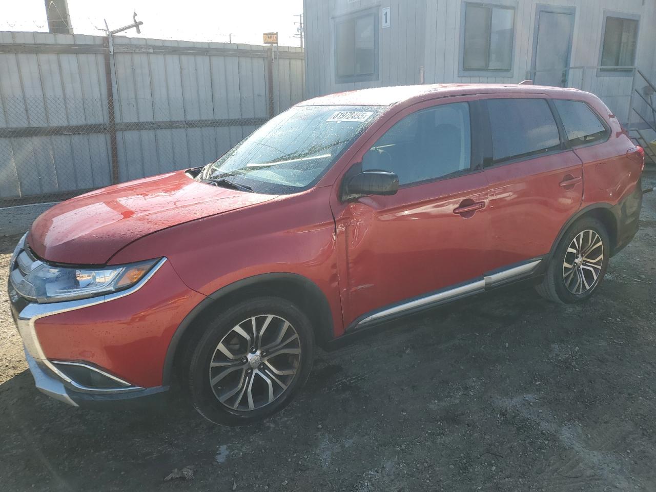 MITSUBISHI OUTLANDER 2017