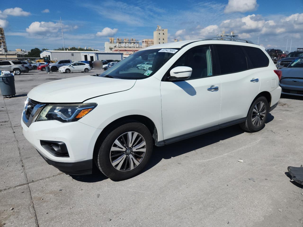 NISSAN PATHFINDER 2017