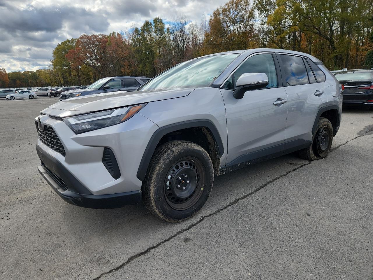 TOYOTA RAV4 LE 2024