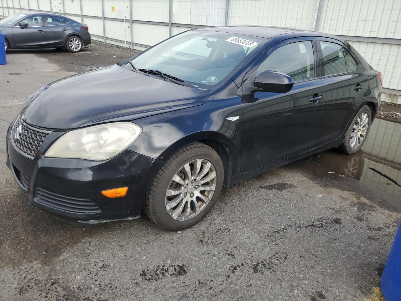 SUZUKI KIZASHI SE 2010