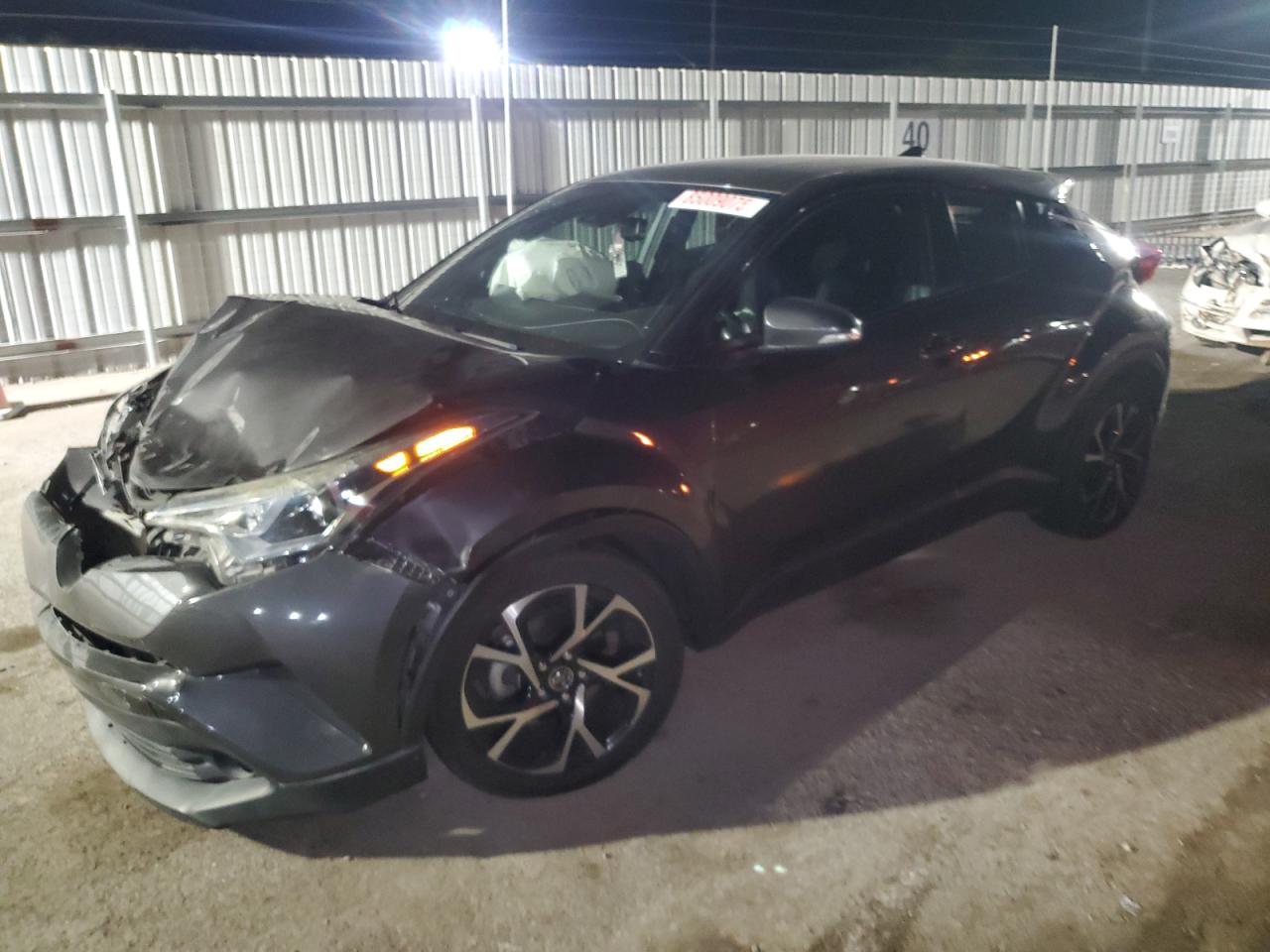 TOYOTA C-HR XLE 2018